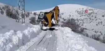 Gercüş'te tipide yolu kapanan köylerdeki hastaların imdadına yardım ekipleri koşuyor