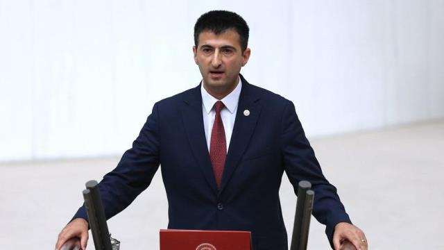 Memleket Partisi lideri Muharrem İnce'ye en yakın isim Mehmet Ali Çelebi istifa etti