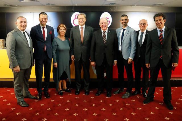 Galatasaray'da sandık sesleri! Bu kadar kuvvetli adayın olduğu başka bir yarış görülmedi