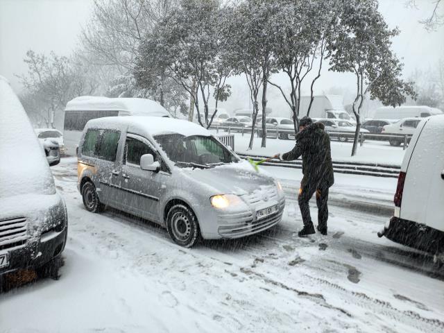 Kar yağışı cuma günü yurdu terk edecek, İstanbul'da hafta sonu yerini yağmura bırakacak