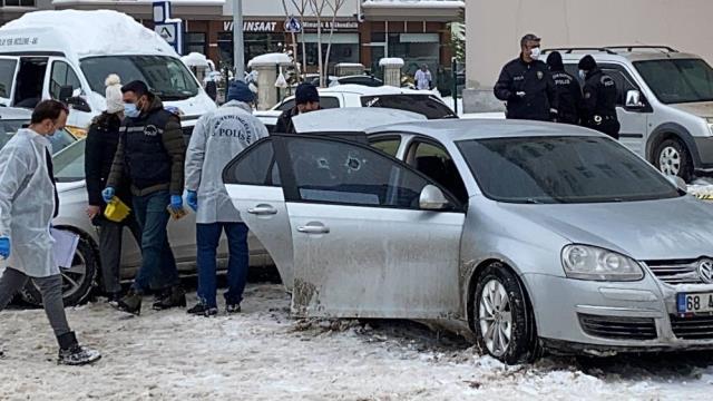 Miras kavgasında babası tarafından karısı öldürülen adam, duruşma sonrası abisini öldürdü