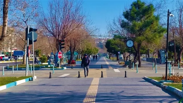 Felaketi yaşayan İstanbul'un dibindeki Tekirdağ kara hasret! Şehre bir gram kar düşmedi