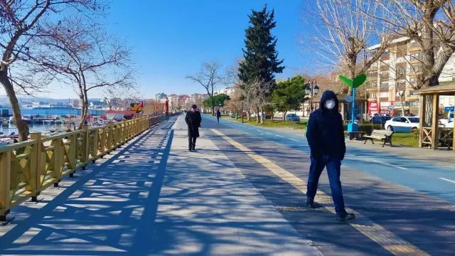 Felaketi yaşayan İstanbul'un dibindeki Tekirdağ kara hasret! Şehre bir gram kar düşmedi