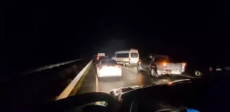 Artvin'de heyelan nedeniyle trafiğe kapanan Karadeniz Sahil Yolu ulaşıma açıldı