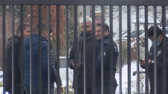 Silahlı saldırıda hayatını kaybeden Şafak Mahmutyazıcıoğlu'nun kuzeni konuştu: Olayın nedeniyle ilgili bilgimiz yok