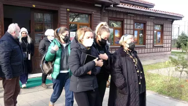 Ece Erken silahlı saldırı sonucu öldürülen eşinin tabutunun başında gözyaşı döktü