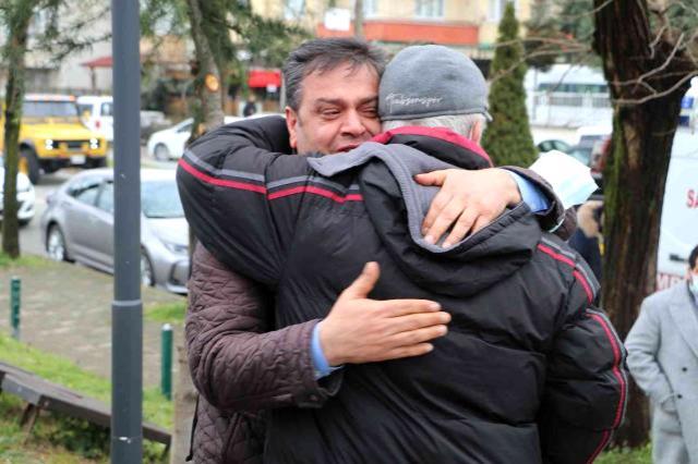 Eşinin taziyesinde gözyaşlarına boğulan Ece Erken'in feryadı yürek dağladı: Keşke ben ölseydim
