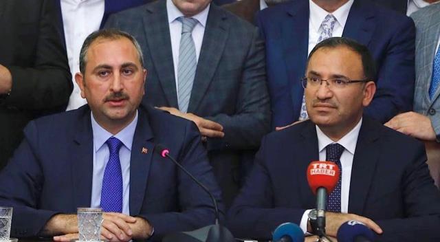 Adalet Bakanlığına atanan Bekir Bozdağ'ın 15 Temmuz'da TBMM'de yaptığı konuşma yeniden gündem oldu Adalet Bakanlığına atanan Bekir Bozdağ'ın 15 Temmuz'da TBMM'de yaptığı konuşma yeniden gündem oldu