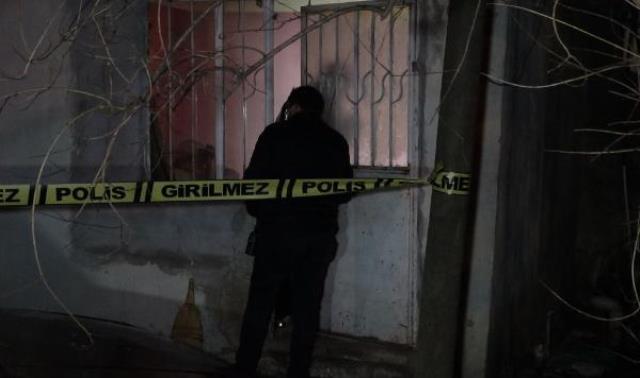 Genç kadın yalnız yaşadığı evinde ölü bulundu! Uyuşturucu kullanımından hayatını kaybetti iddiası Genç kadın yalnız yaşadığı evinde ölü bulundu! Uyuşturucu kullanımından hayatını kaybetti iddiası