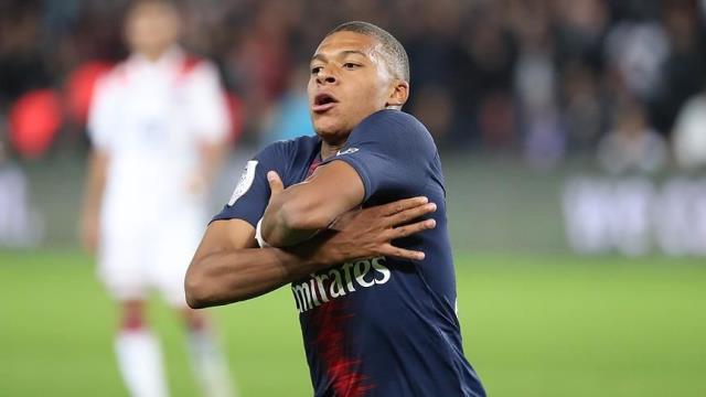 Tarihi transfer bitti, saatte kazanacağı para akıllara durgunluk veriyor! İşte Kylian Mbappe'nin yeni takımı Tarihi transfer bitti, saatte kazanacağı para akıllara durgunluk veriyor! İşte Kylian Mbappe'nin yeni takımı