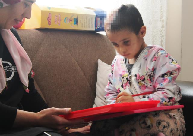 Minik Asiye'nin yeni evindeki ilk ziyaretçisi Tahmazoğlu oldu