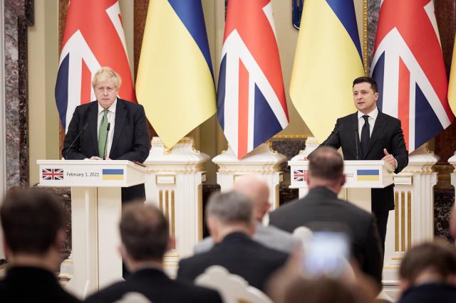 İngiltere Başbakanı Johnson: Rusya'nın Ukrayna'yı işgali siyasi ve insani felaket olur İngiltere Başbakanı Johnson: Rusya'nın Ukrayna'yı işgali siyasi ve insani felaket olur