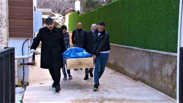 Kız arkadaşıyla kaldığı apartta ölü bulunan genç kalp krizinden ölmüş Kız arkadaşıyla kaldığı apartta ölü bulunan genç kalp krizinden ölmüş