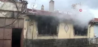 Oğlu tarafından evi yakılan baba: Ben bıktım, dayanamıyorum, gücümüz de kalmadı'