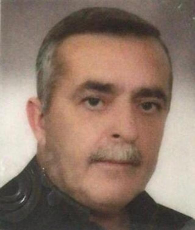 Tartıştığı babasını ekmek bıçağıyla defalarca bıçaklayarak öldürdü Tartıştığı babasını ekmek bıçağıyla defalarca bıçaklayarak öldürdü