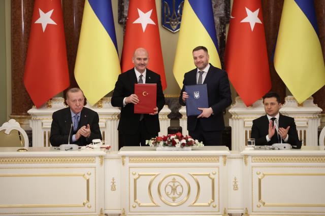 Son Dakika! Ukrayna Devlet Başkanı Zelenskiy: BAYKAR Makina, İHA'larının Ukrayna'daki üretimini genişletecek