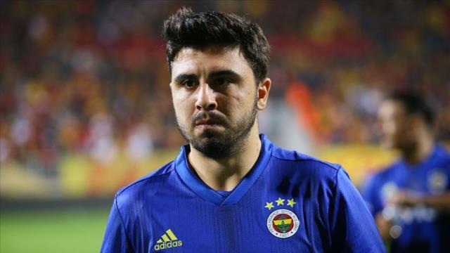 'Top taca çıksın diye dua ediyorum' dedi, Fenerbahçe'ye döndü! İşte Ozan Tufan gerçeği