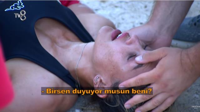 Survivor'da ortalık karışıyor! Çılgına dönen Nagihan, Berna'ya saldırıyor: Seni yolarım Survivor'da ortalık karışıyor! Çılgına dönen Nagihan, Berna'ya saldırıyor: Seni yolarım