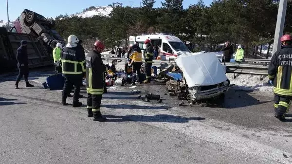 Asker ocağına teslim olmaya giderken trafik kazasında yaşamını yitirdi