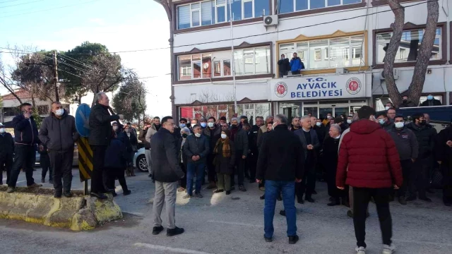 Gözaltına alınan CHP'li Küçükkuyu Belediye Başkanı adliye sevk edildi
