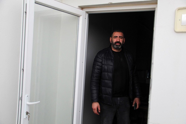 'Hakkını helal et ağabeylerin gülü' notu bırakan hırsıza, mağdur patrondan yemek ve iş sözü