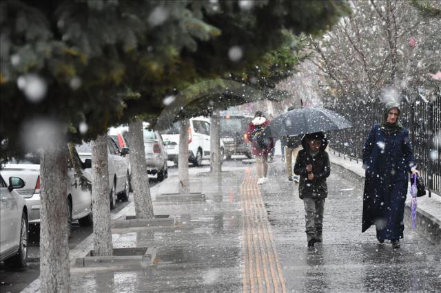 Sıcaklıklarda ani düşüş! Meteoroloji'den 48 ile sarı ve turuncu kodlu uyarı