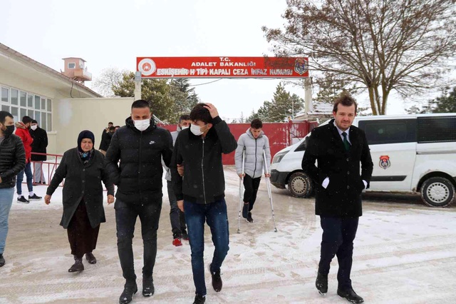 2. Kadir Şeker davası olarak adlandırılmıştı! Tolga'nın annesiyle buluşma anı göz yaşarttı