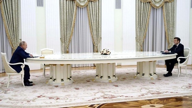 Rusya-Ukrayna diplomasisi yapan Macron 'Putin gerilimi artırmama sözü verdi' dedi, Moskova yalanladı Rusya-Ukrayna diplomasisi yapan Macron 'Putin gerilimi artırmama sözü verdi' dedi, Moskova yalanladı