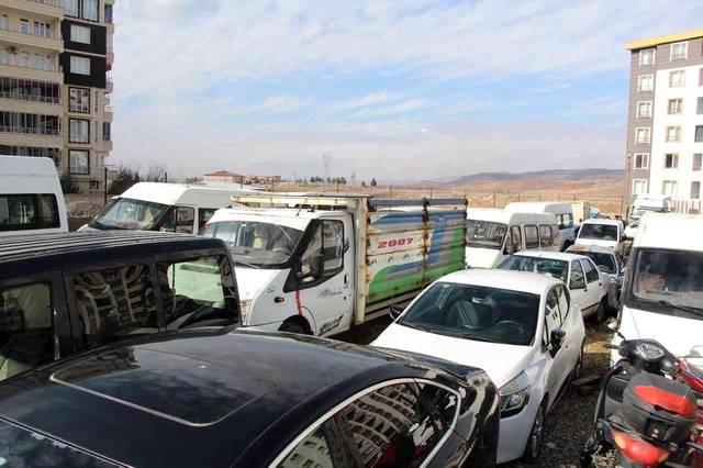 Aralarında milyonluk araçlar bile var! Milli servet resmen çürüyor Aralarında milyonluk araçlar bile var! Milli servet resmen çürüyor