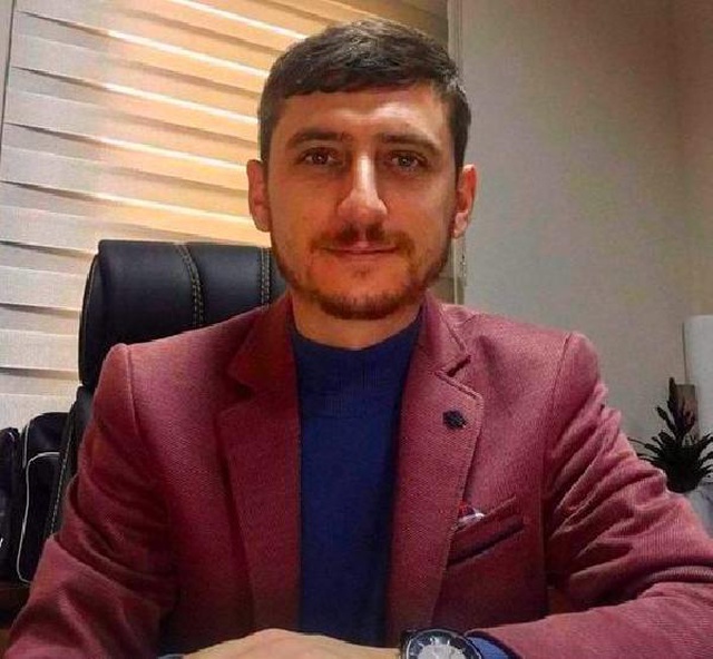 Takla atıp, ters dönen otomobilde sürücü öldü