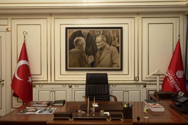 Ekrem İmamoğlu'ndan Cumhurbaşkanı Erdoğan'a 'İstanbul' göndermesi: Malını çalmışım gibi bakıyor Ekrem İmamoğlu'ndan Cumhurbaşkanı Erdoğan'a 'İstanbul' göndermesi: Malını çalmışım gibi bakıyor