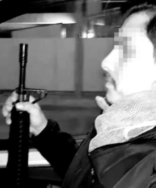 Silahla tehdit edip gecelik giydiren şüpheli, başka birine daha aynı işkenceyi yapmış Silahla tehdit edip gecelik giydiren şüpheli, başka birine daha aynı işkenceyi yapmış