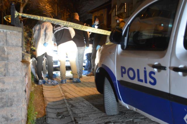 Bakırköy'ü savaş alanına çevirdiler! Oto galerideki silahlı çatışmada 4 kişi yaralandı