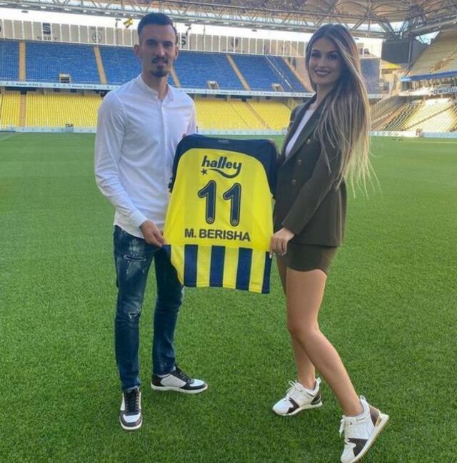 Fenerbahçe'nin yengesi bu kez taraftarı karşısına aldı: Eşim yaptıklarınızı rüyanızda göremezsiniz