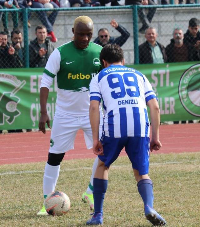 Yattara sahalara geri döndü! İşte yeni takımı ve dikkat çeken forma numarası