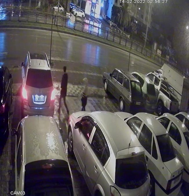 Bir türlü uslanmıyorlar! Ordu'dan İstanbul'a gelen çocuklar bu sefer de lüks cip çaldı Bir türlü uslanmıyorlar! Ordu'dan İstanbul'a gelen çocuklar bu sefer de lüks cip çaldı