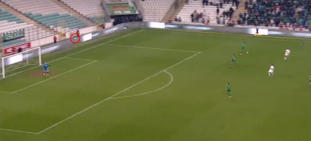 Ne yaptın Ezeh! Tuzlaspor'un yıldızından futbol var olduğu sürece unutulmayacak gol Ne yaptın Ezeh! Tuzlaspor'un yıldızından futbol var olduğu sürece unutulmayacak gol