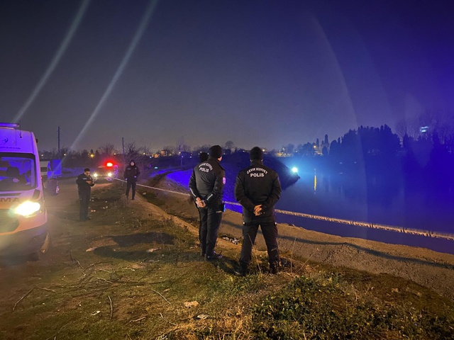 Girdiği nehirden çıkamadı, ekipler bölgede çalışma başlattı