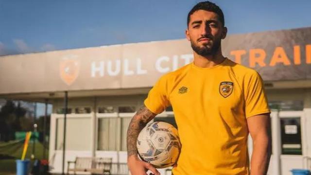 Hull City'de büyük şaşkınlık! Acun Ilıcalı'nın Salah'ı kayıplara karıştı Hull City'de büyük şaşkınlık! Acun Ilıcalı'nın Salah'ı kayıplara karıştı