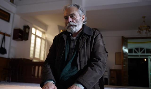 Yıllar sonra ekrana dönen Haluk Bilginer, Baba dizisindeki performansıyla alkış topladı