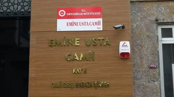 3 vakit namazı kılınan cami