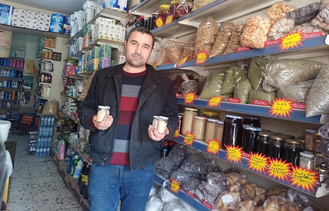 Mezda sakızının kilosu bin liraya kadar çıkıyor Mezda sakızının kilosu bin liraya kadar çıkıyor