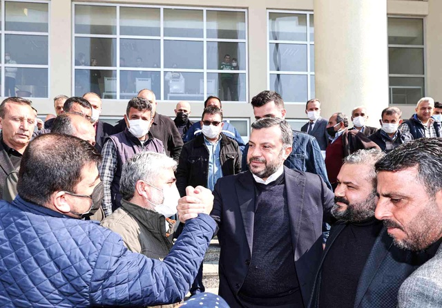 Yüreğir Belediyesi'nde işçilere yüzde 52.6 zam Yüreğir Belediyesi'nde işçilere yüzde 52.6 zam