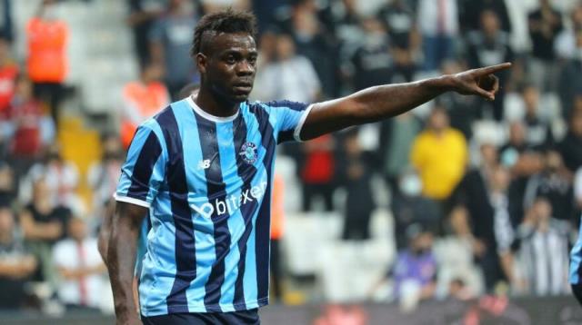 Balotelli'den radikal imaj değişimi! Yeni tarzını görenler hayran kaldı Balotelli'den radikal imaj değişimi! Yeni tarzını görenler hayran kaldı