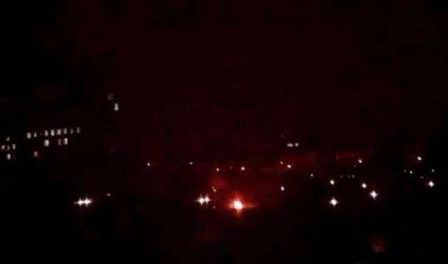 Son Dakika: Ukrayna'nın doğusundaki Donetsk kentinde büyük bir patlama meydana geldi Son Dakika: Ukrayna'nın doğusundaki Donetsk kentinde büyük bir patlama meydana geldi