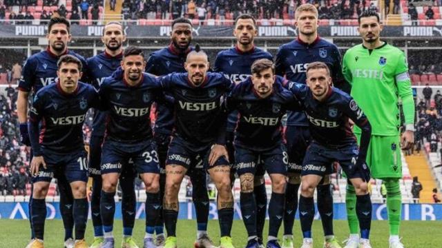 Trabzonspor'un hedefi satış rekoru kırmak! Kasaya para yağıyor Trabzonspor'un hedefi satış rekoru kırmak! Kasaya para yağıyor