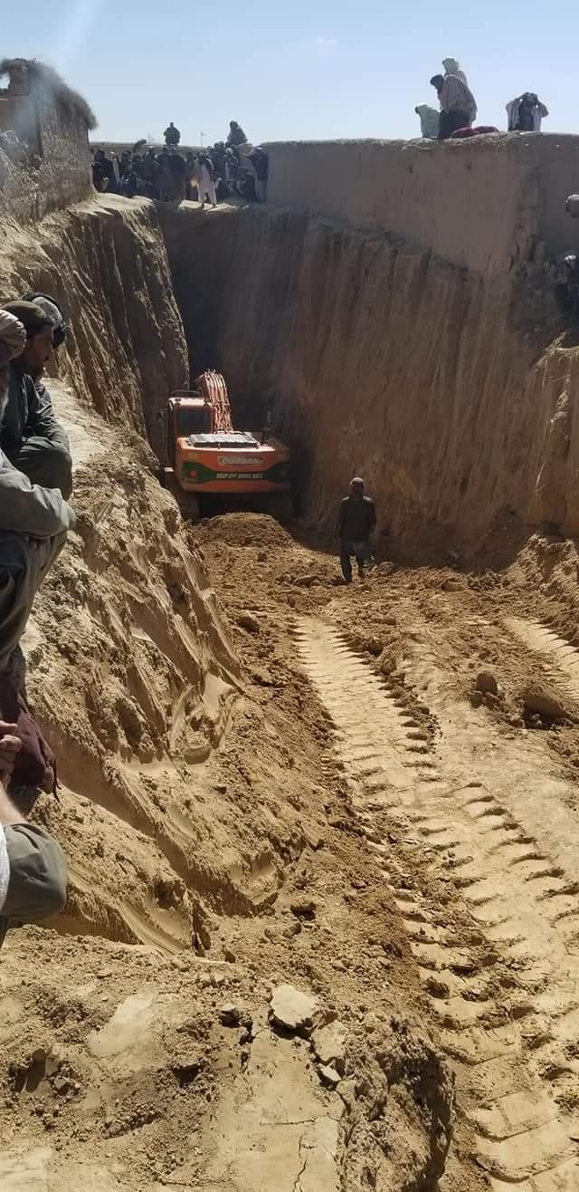 Yine kuyu yine çocuk! Bu kez yer Afganistan: Haydar 3 gündür o kuyudan çıkarılmayı bekliyor! Yine kuyu yine çocuk! Bu kez yer Afganistan: Haydar 3 gündür o kuyudan çıkarılmayı bekliyor!