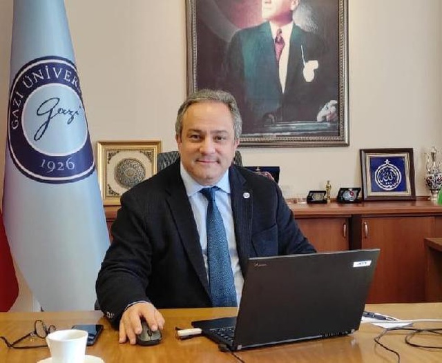 Bilim Kurulu Üyesi İlhan: Az kalabalık yerlerde maske çıkacak gibi Bilim Kurulu Üyesi İlhan: Az kalabalık yerlerde maske çıkacak gibi