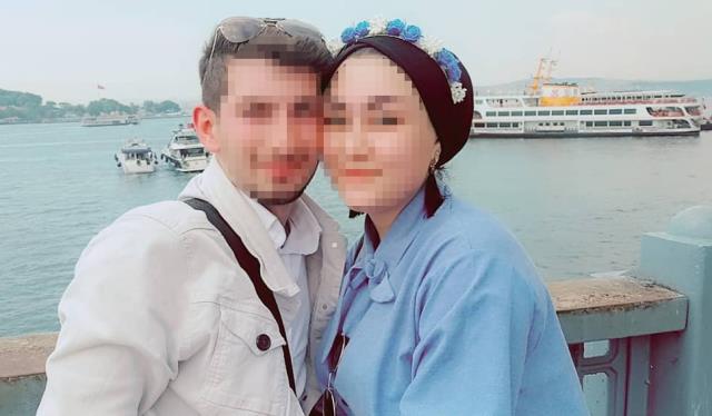 Nişanlısı ile tartışan 19 yaşındaki genç kız, babasını tabancasıyla kafasına sıktı Nişanlısı ile tartışan 19 yaşındaki genç kız, babasını tabancasıyla kafasına sıktı