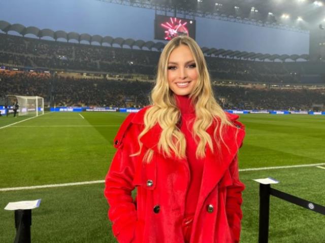 Taraftarlar sevinçten çıldırdı! Güzel sunucu Cindy Marina, Süper Lig devini kabul edecek Taraftarlar sevinçten çıldırdı! Güzel sunucu Cindy Marina, Süper Lig devini kabul edecek